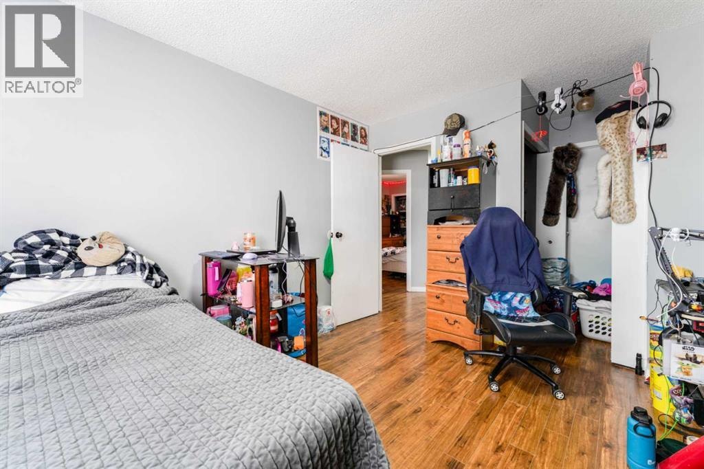 6087 Martingrove Road NE — photo 11