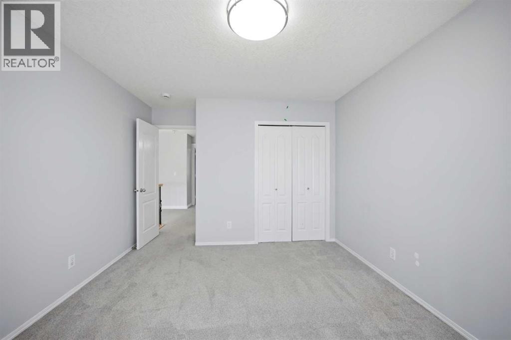 1433 Strathcona Drive SW — photo 33