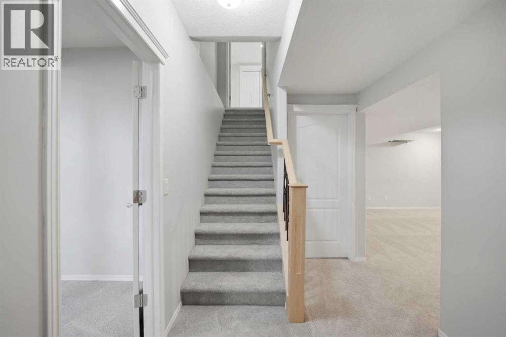 1433 Strathcona Drive SW — photo 38