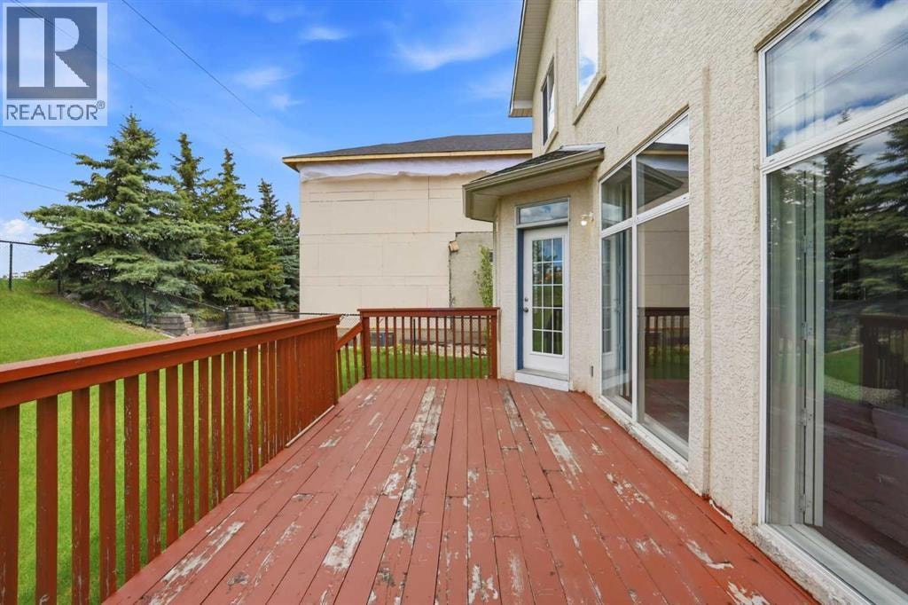 1433 Strathcona Drive SW — photo 46