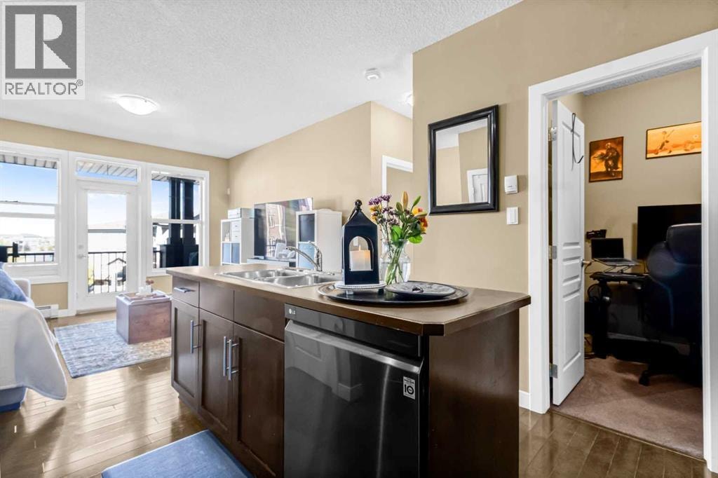 306, 10 Panatella Road NW — photo 9