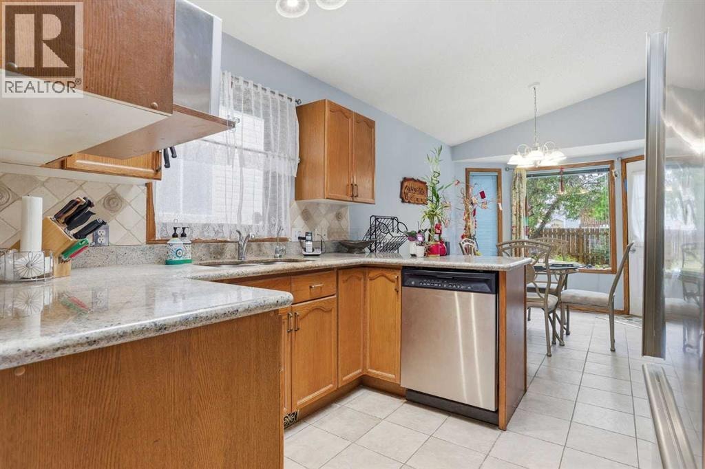 866 Applewood Drive SE — photo 11