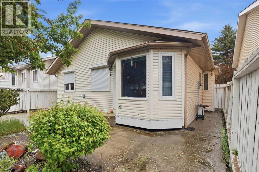 866 Applewood Drive SE — photo 47
