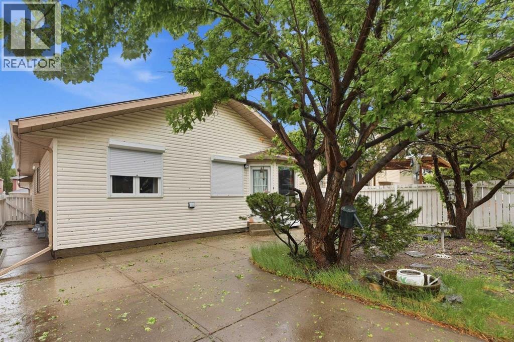 866 Applewood Drive SE — photo 48