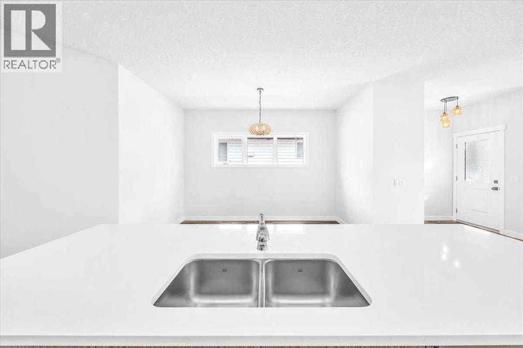 1014 Limit Avenue — photo 16