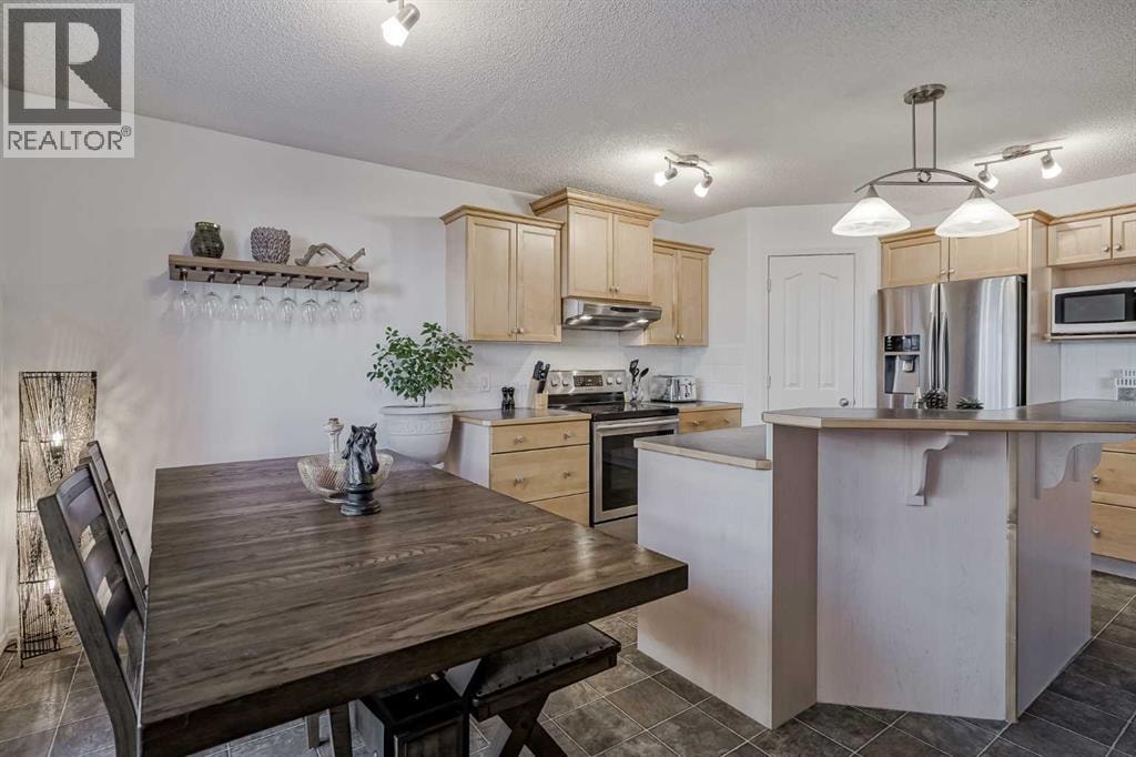 212 Cove Court — photo 7