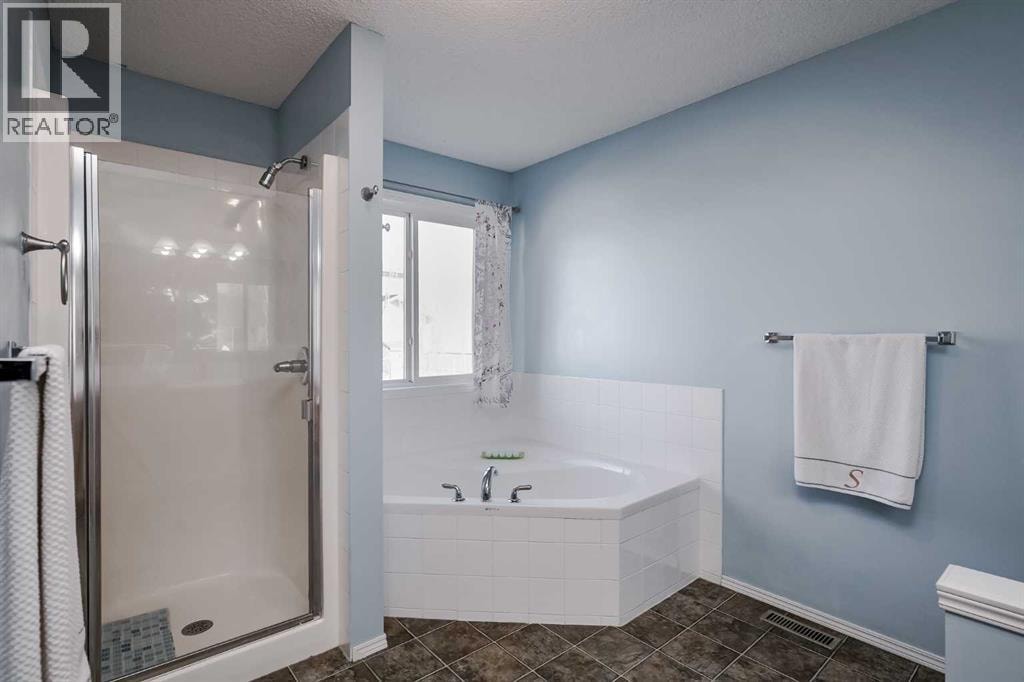 212 Cove Court — photo 30