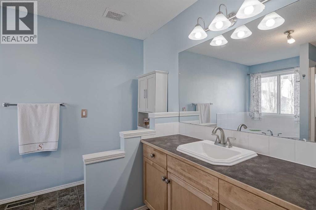 212 Cove Court — photo 28
