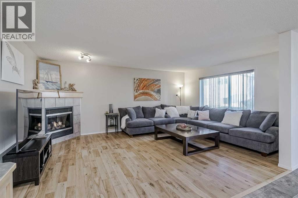 212 Cove Court — photo 14