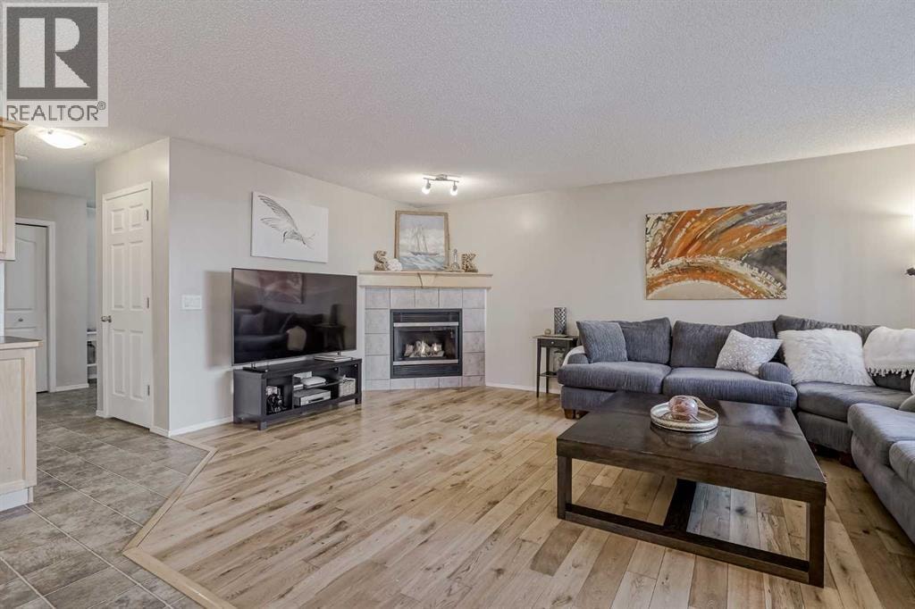 212 Cove Court — photo 16