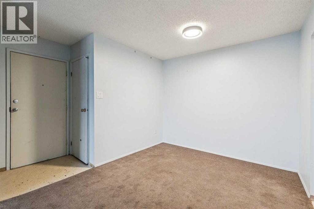 6310, 315 Southampton Drive SW — photo 5