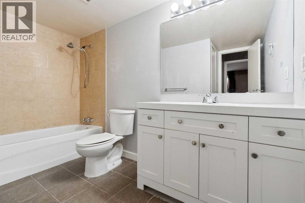 5111, 315 Southampton Drive SW — photo 15