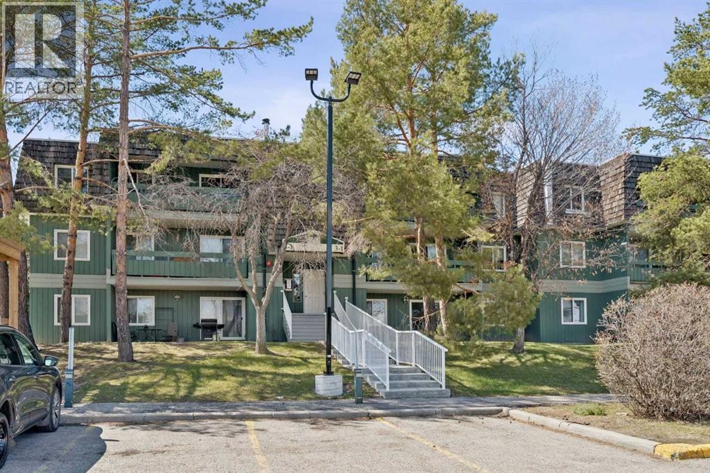 3202, 315 Southampton Drive SW — photo 1