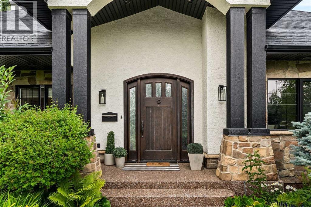 31 Sterling Springs Crescent — photo 2