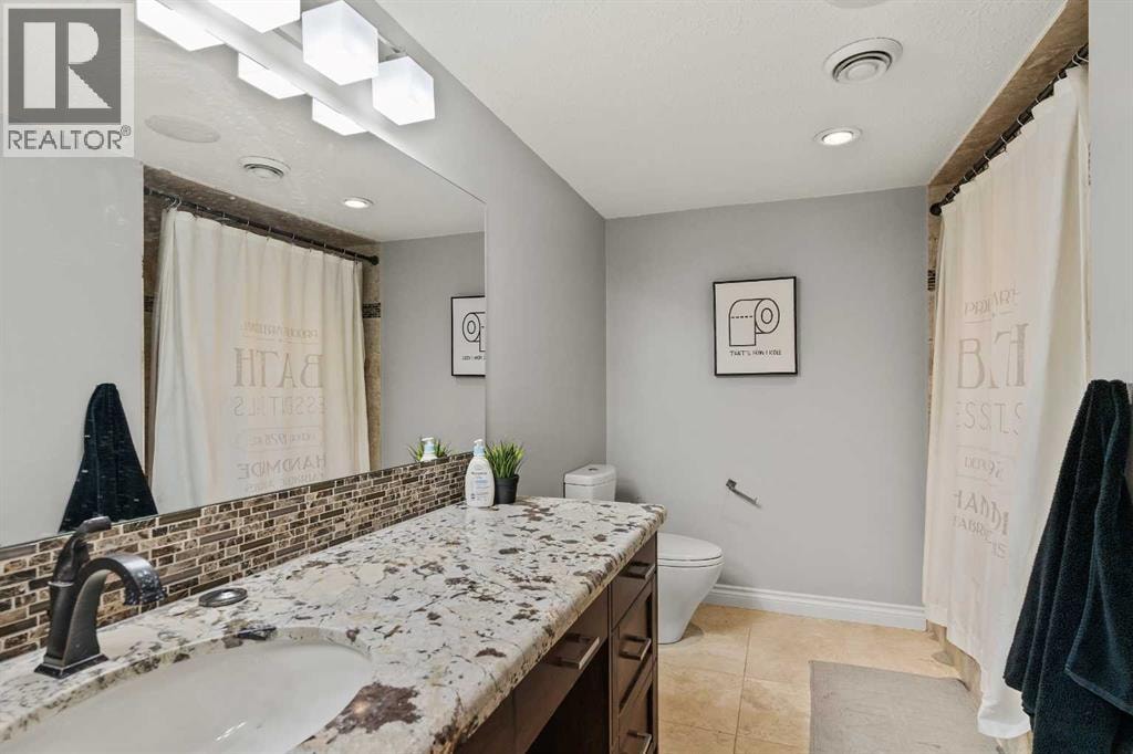 31 Sterling Springs Crescent — photo 40