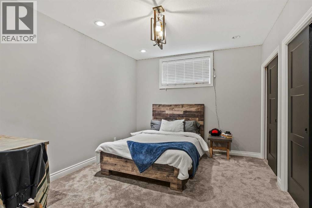 31 Sterling Springs Crescent — photo 41