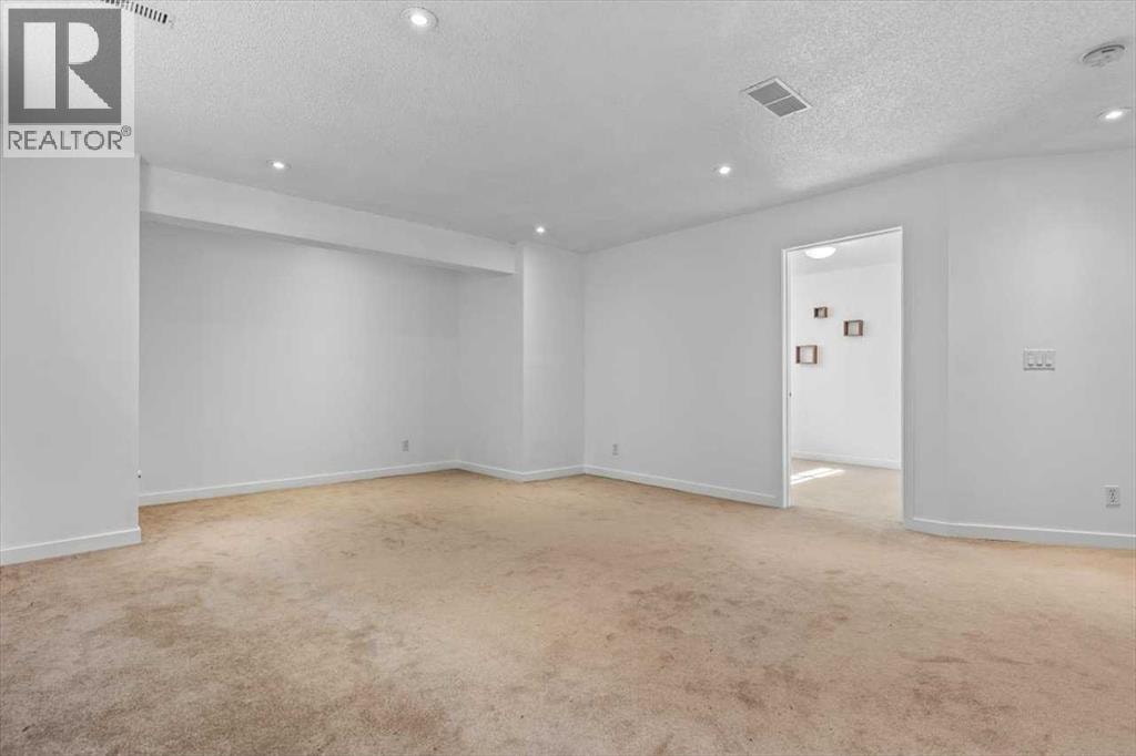 57 Everwillow Boulevard SW — photo 33