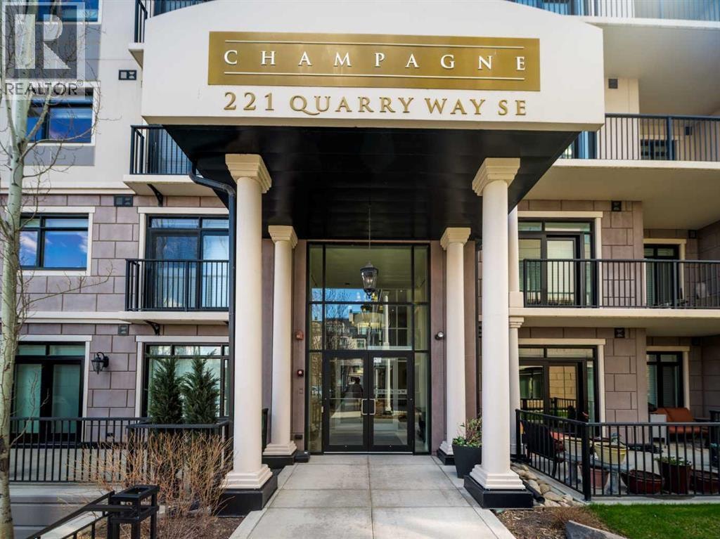 305, 221 Quarry Way SE — photo 4