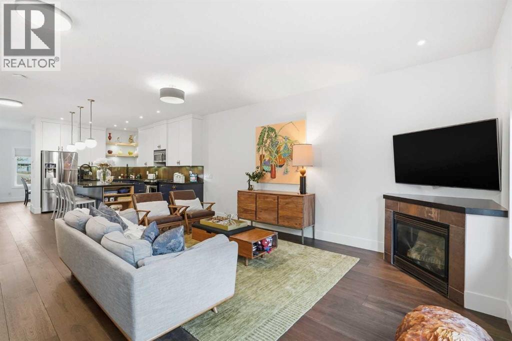 226 11 Avenue NW — photo 9