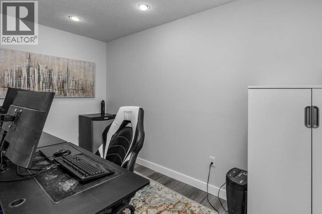 128 Sunset Park — photo 32