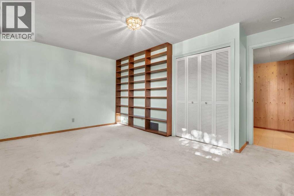 444 Woodland Crescent SE — photo 29