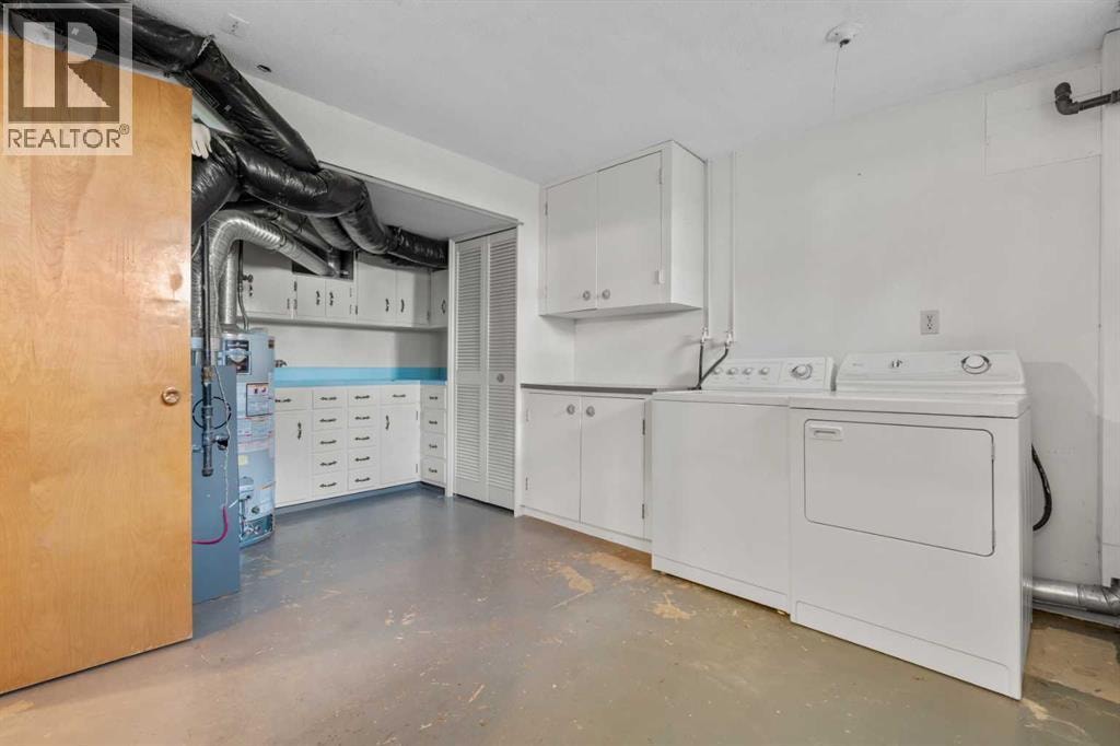 444 Woodland Crescent SE — photo 35