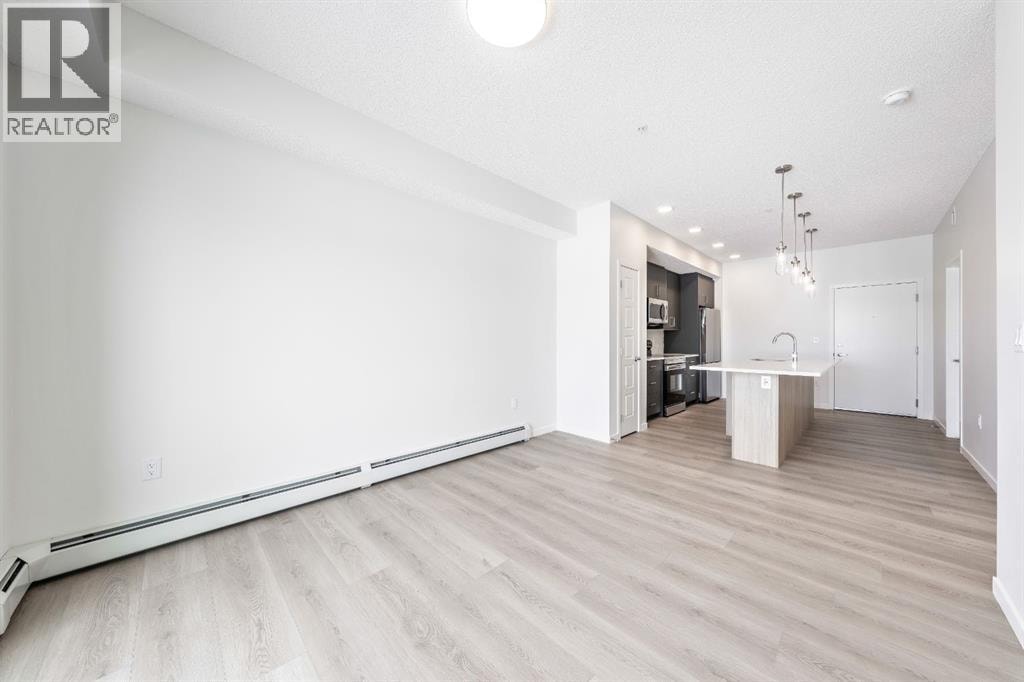 419, 245 Edith Place NW — photo 3