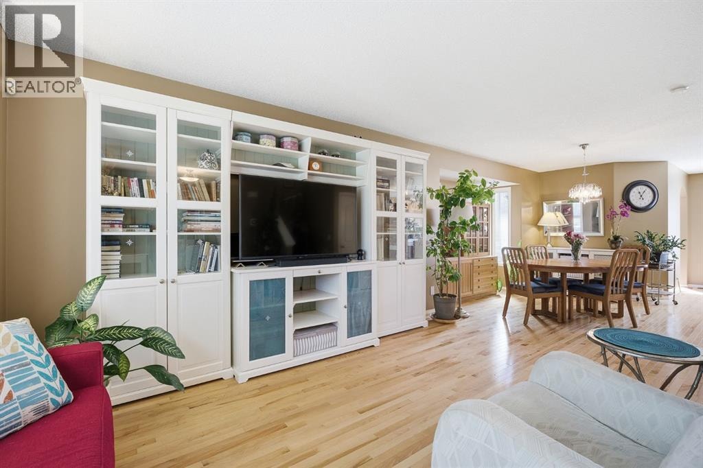157 Cranberry Square SE — photo 3