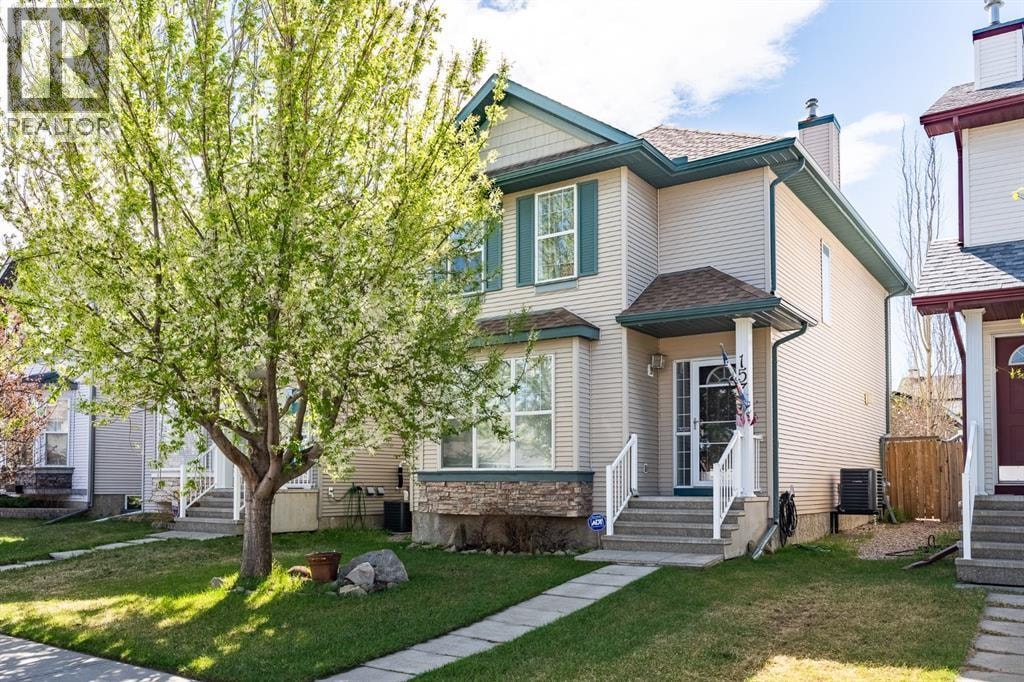 157 Cranberry Square SE — photo 1