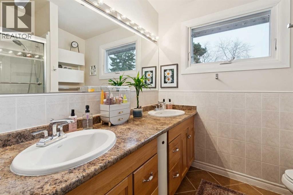 3232 15 Street NW — photo 15