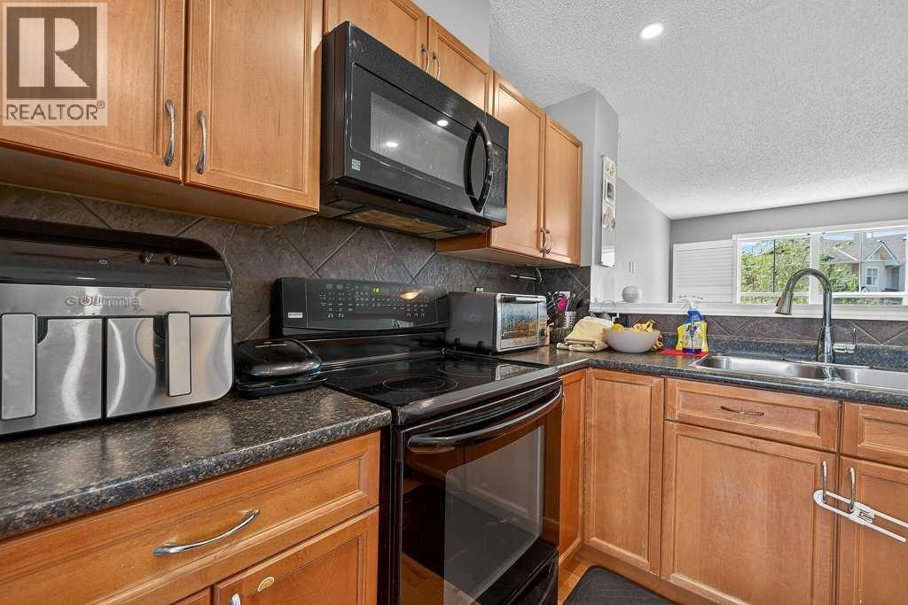 3031 New Brighton Gardens SE — photo 16
