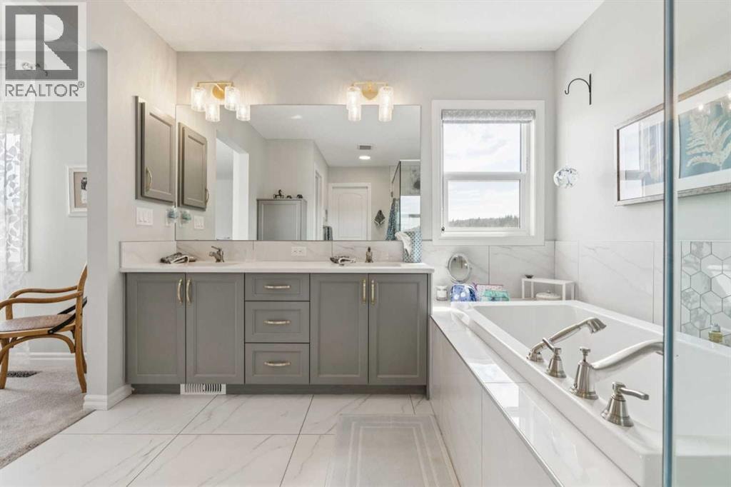 14 Riviera View — photo 32