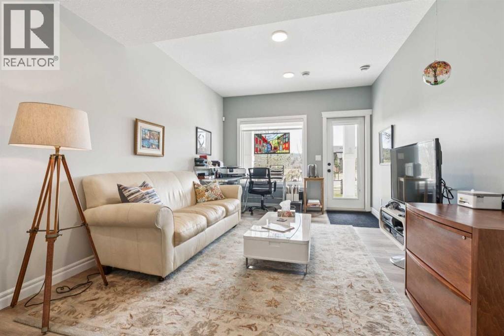 14 Riviera View — photo 35