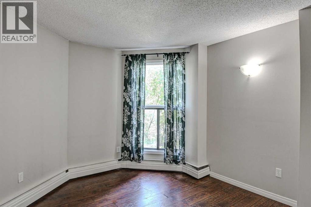 204, 1900 25A Street SW — photo 10