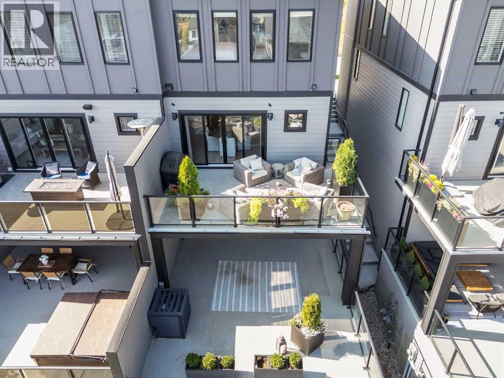3044 85 Street SW — photo 42