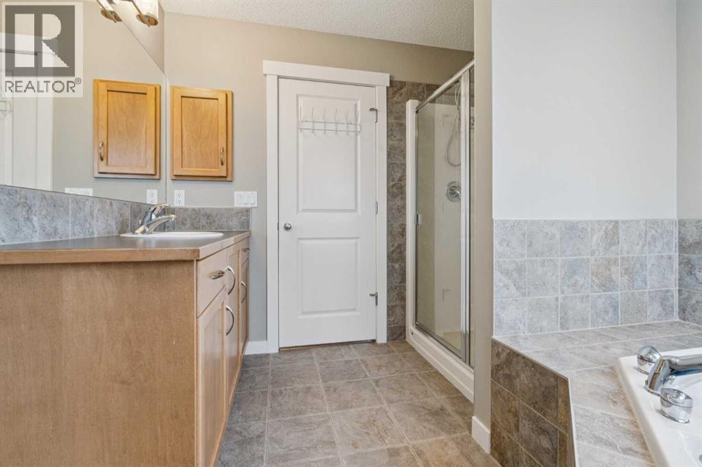 327 Panamount Point NW — photo 9
