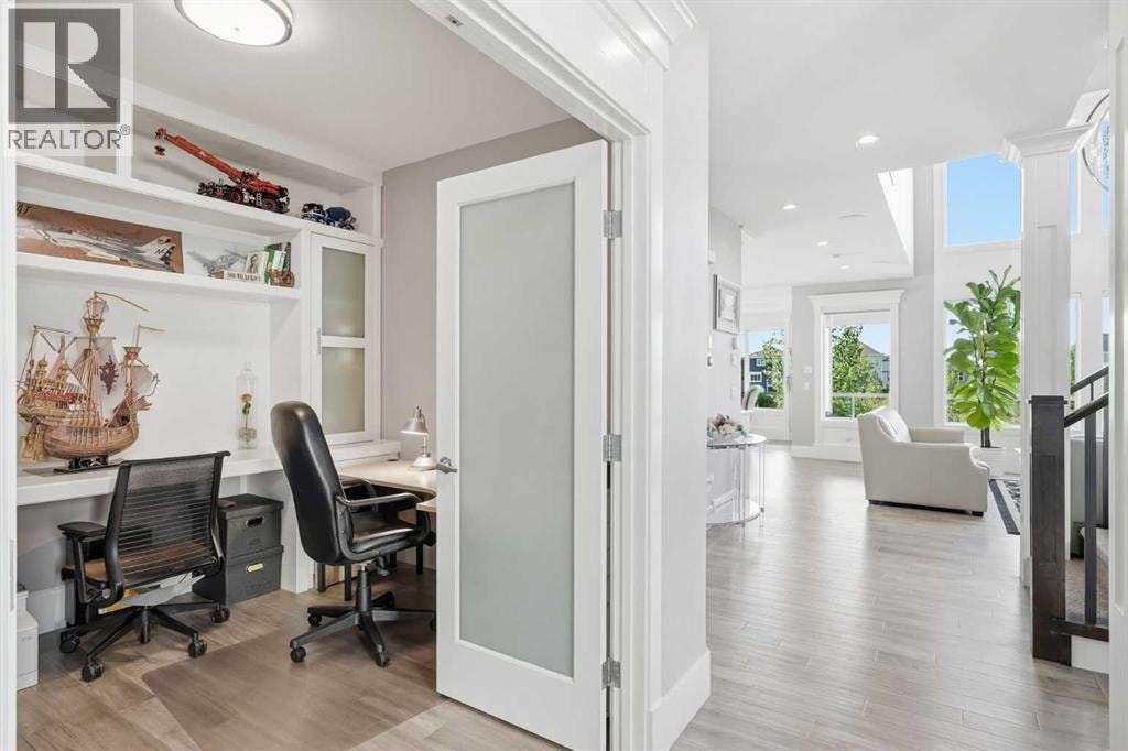160 Kinniburgh Loop — photo 14