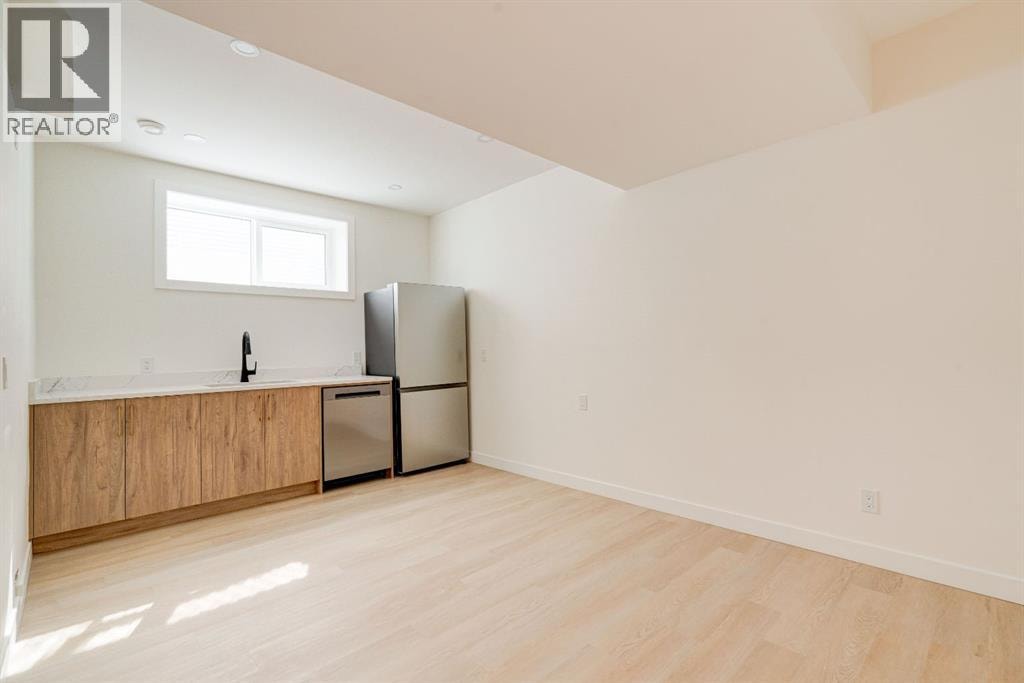 39A Moncton Road NE — photo 43