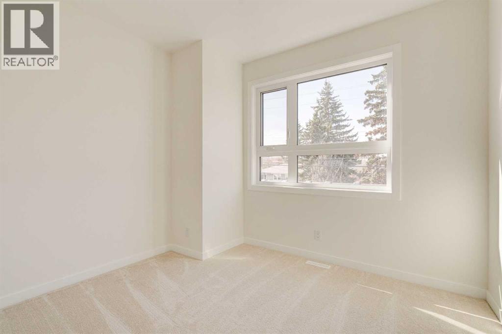 39B Moncton Road NE — photo 39