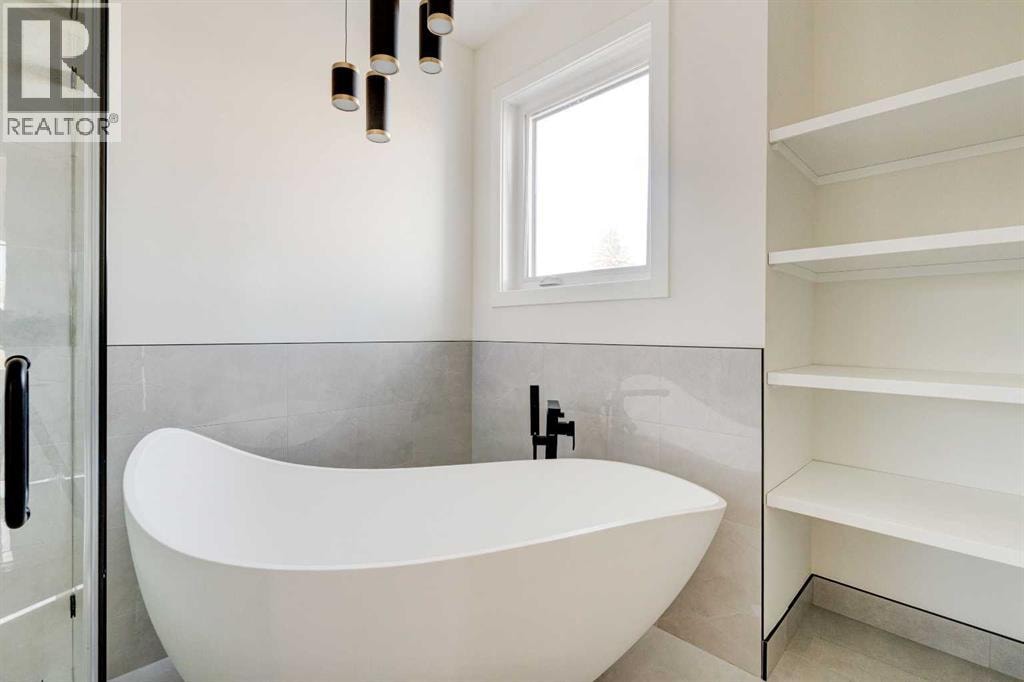 39B Moncton Road NE — photo 35