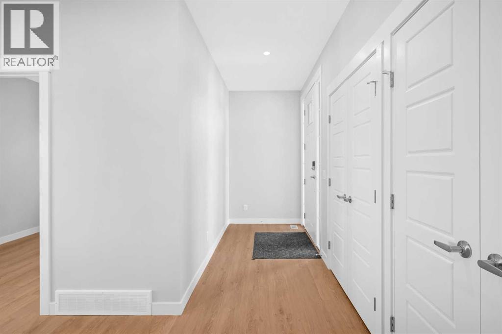 239 Chelsea  Park — photo 5