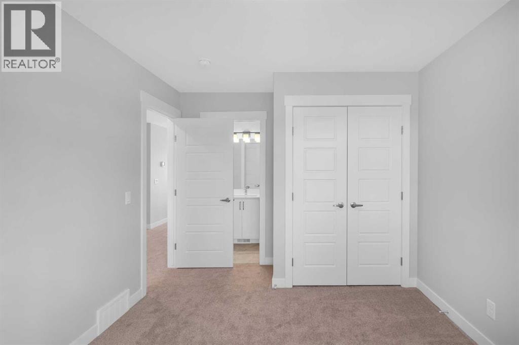 239 Chelsea  Park — photo 37