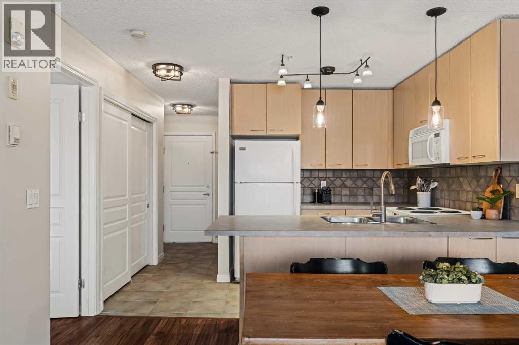 209, 5115 Richard Road SW — photo 3
