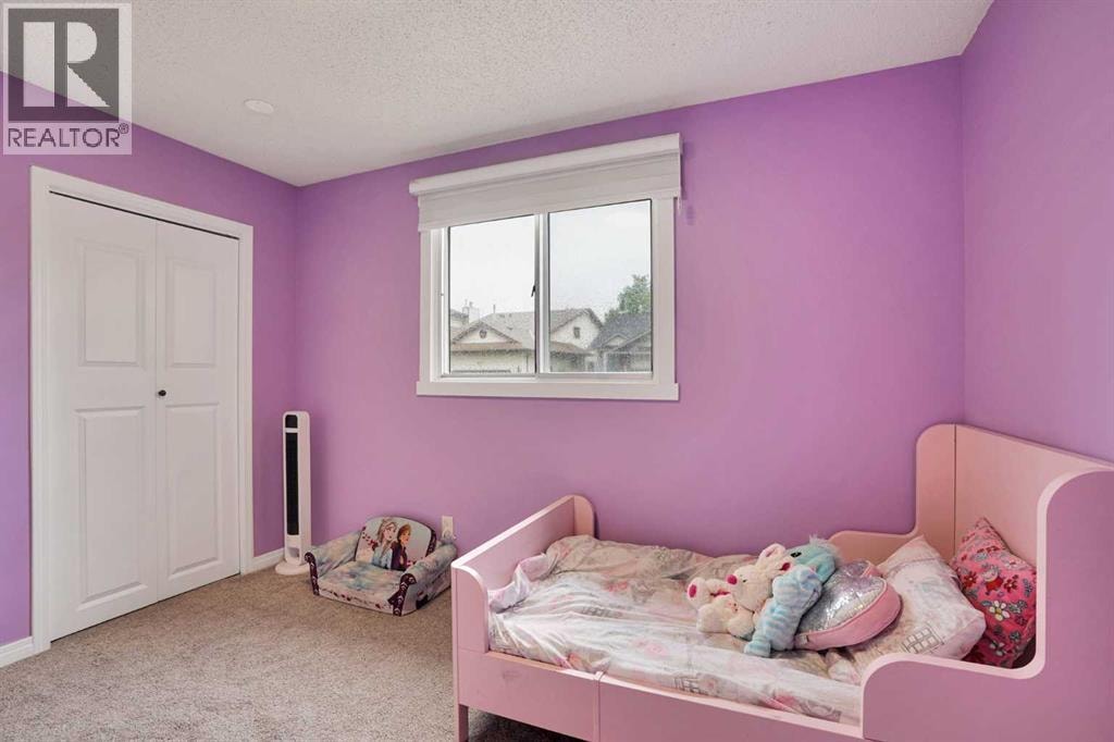 3935 14 Avenue NE — photo 14