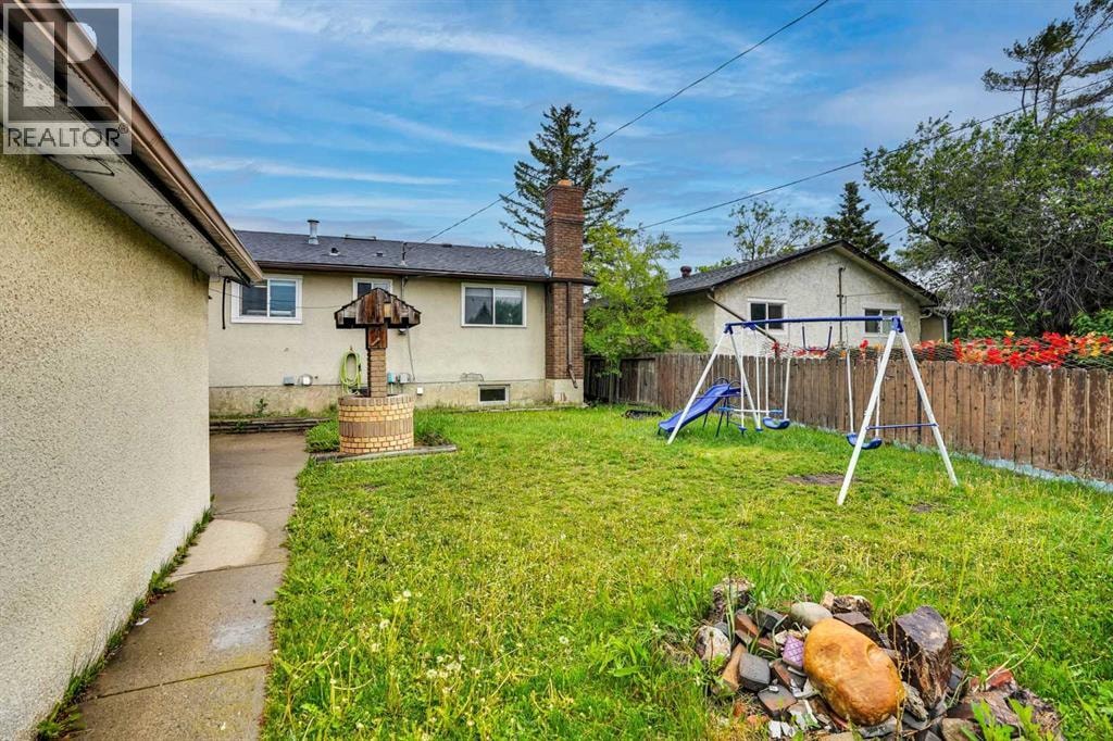 3935 14 Avenue NE — photo 41