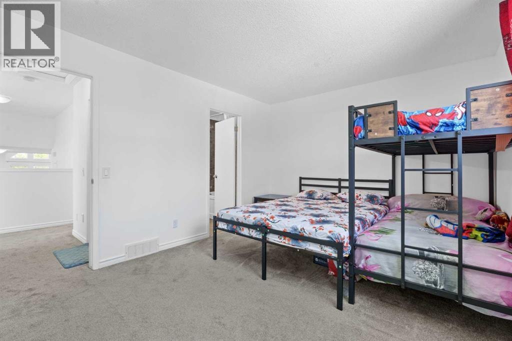 6509 68 Street NE — photo 11
