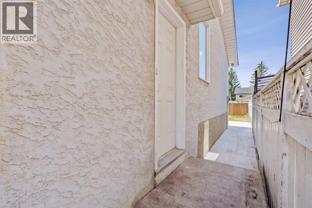 6509 68 Street NE — photo 30