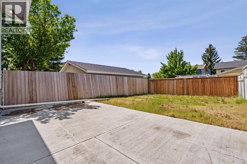 6509 68 Street NE — photo 32