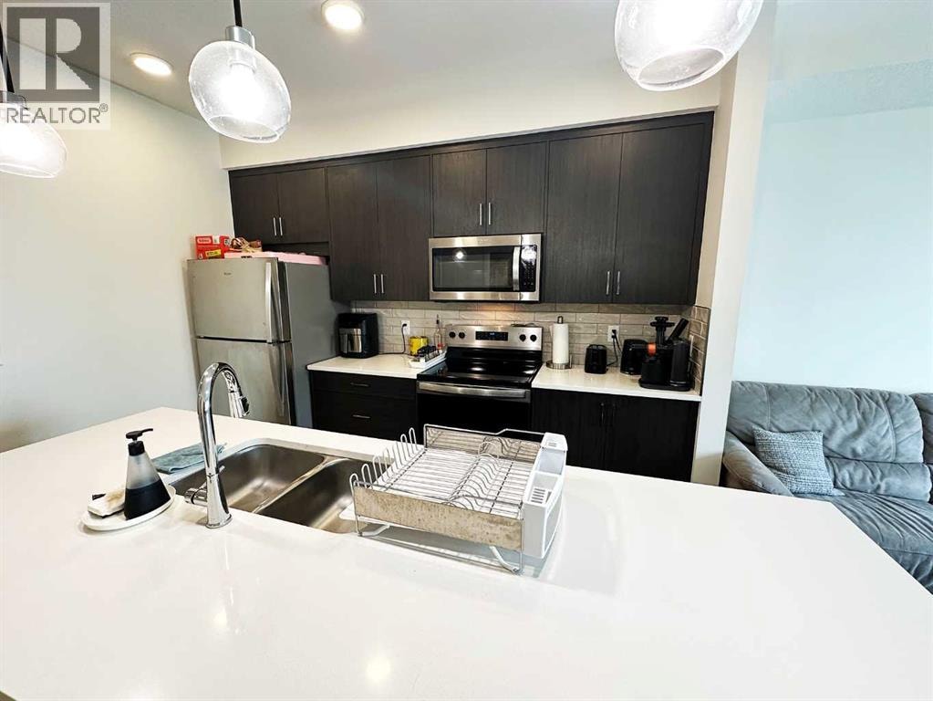 205, 700 Shawnee Square SW — photo 5