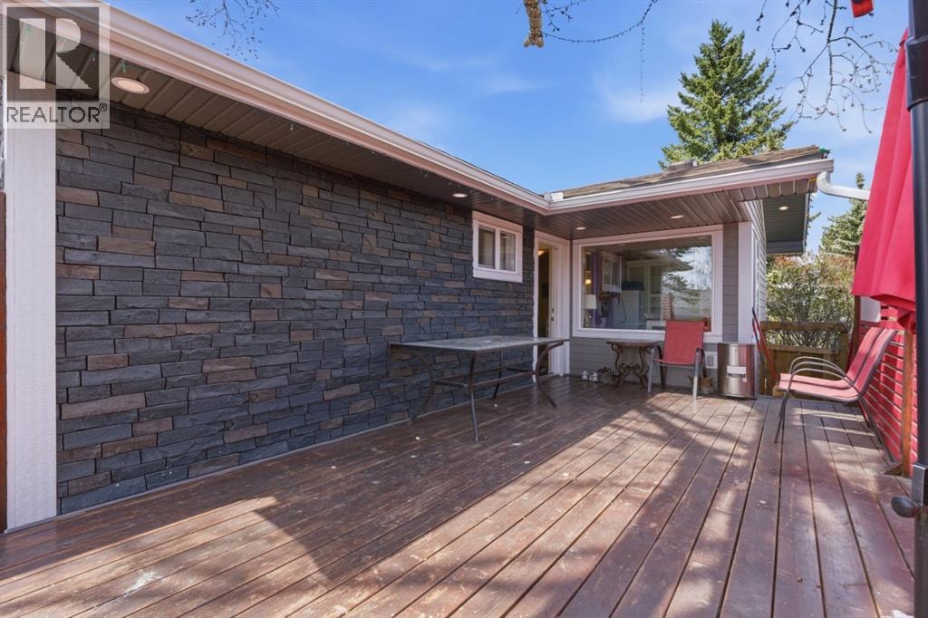 1703 110 Avenue SW — photo 43